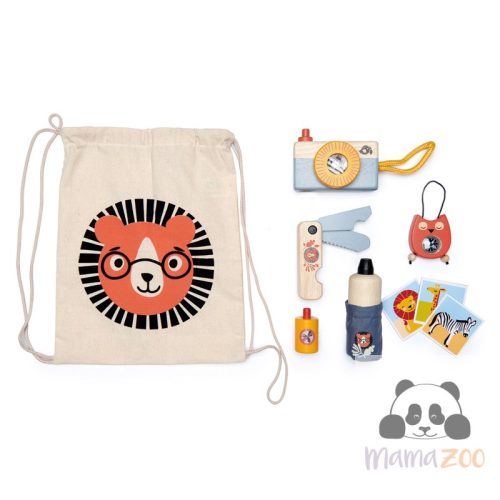 Szafari kiránduló készlet fényképezőgéppel, iránytűvel, kiegészítőkkel