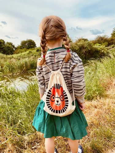 Szafari kiránduló készlet fényképezőgéppel, iránytűvel, kiegészítőkkel