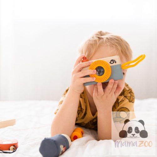 Szafari kiránduló készlet fényképezőgéppel, iránytűvel, kiegészítőkkel