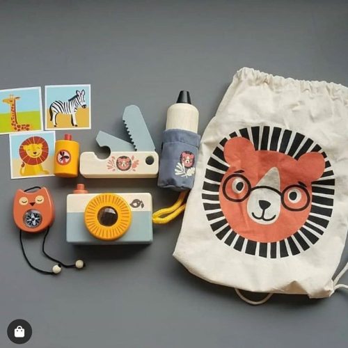 Szafari kiránduló készlet fényképezőgéppel, iránytűvel, kiegészítőkkel